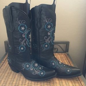 Cowboy/western boots